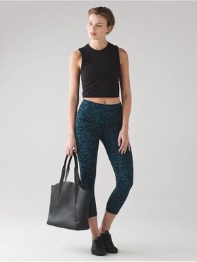 Lululemon Wunder Under Crop (21") Leggings Iced Wave Black Blue, Size 6